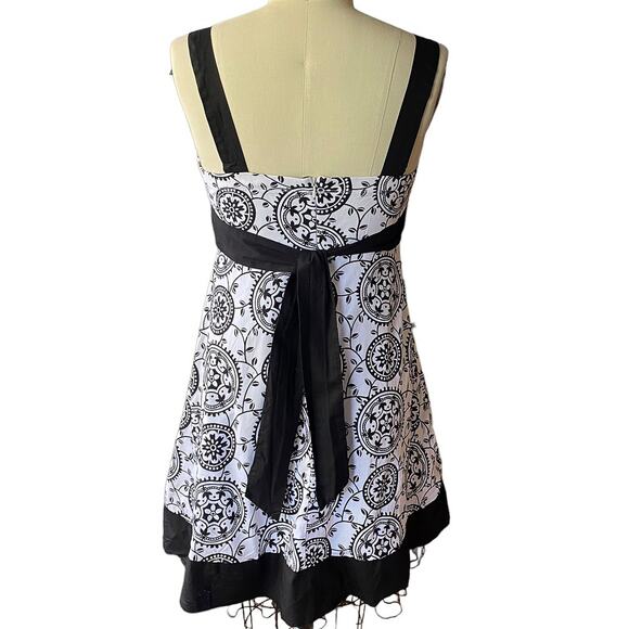 SPEECHLESS Black White Cotton Summer Halter Dress Sundress ~ Women's Juniors 11 - Picture 2 of 3
